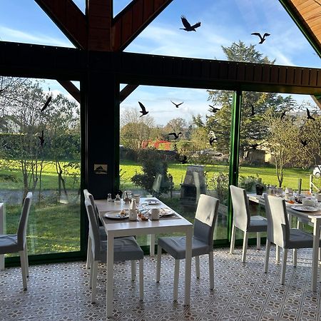 Arc En Ciel Du Mont Acomodação com café da manhã Pontorson Exterior foto